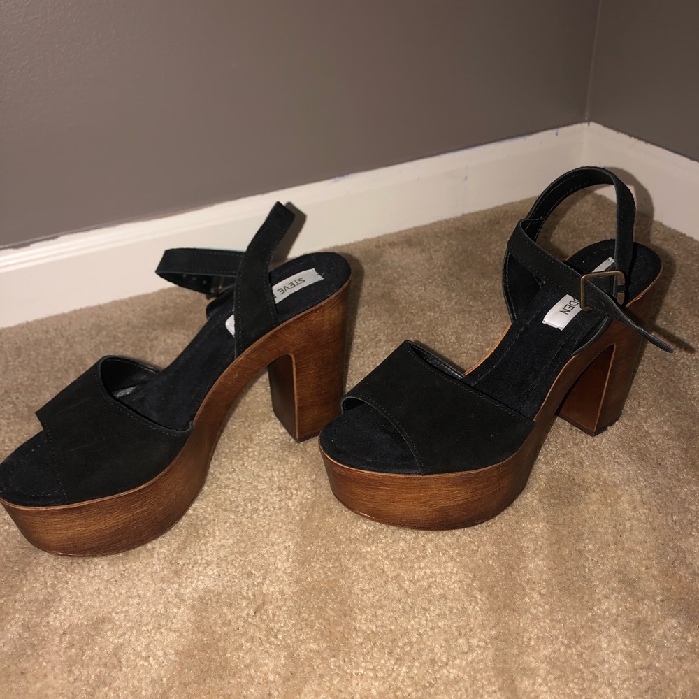 Steve Madden Lulla Suede Heel